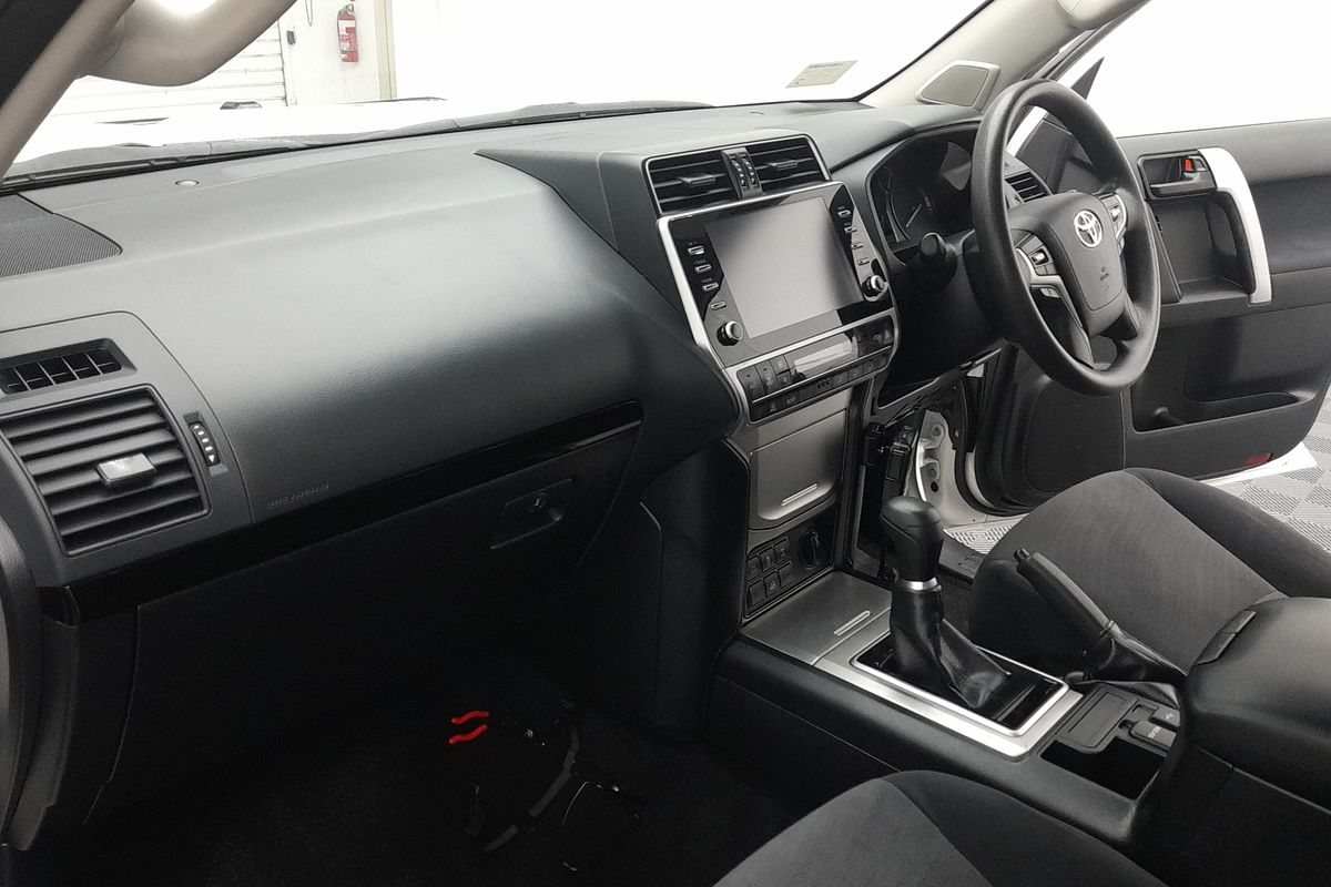 2022 Toyota Landcruiser Prado GX GDJ150R