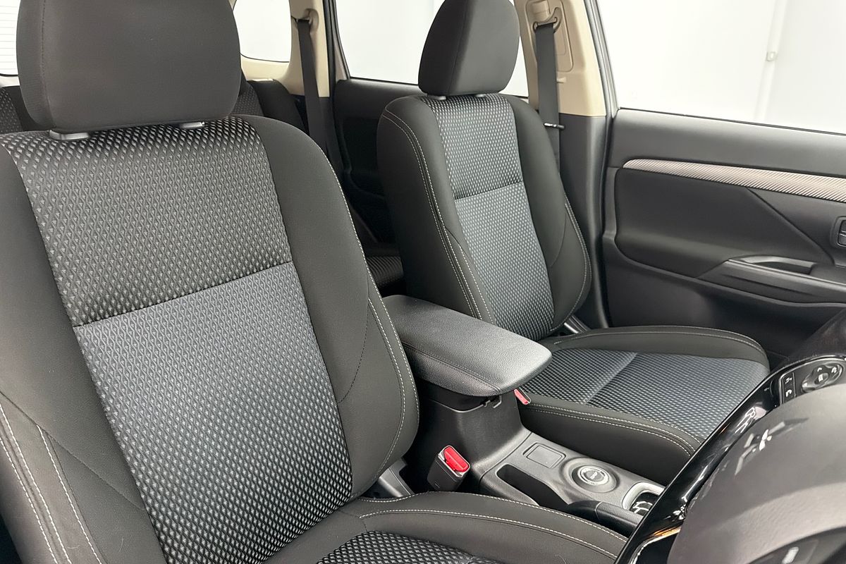 2016 Mitsubishi Outlander LS ZK