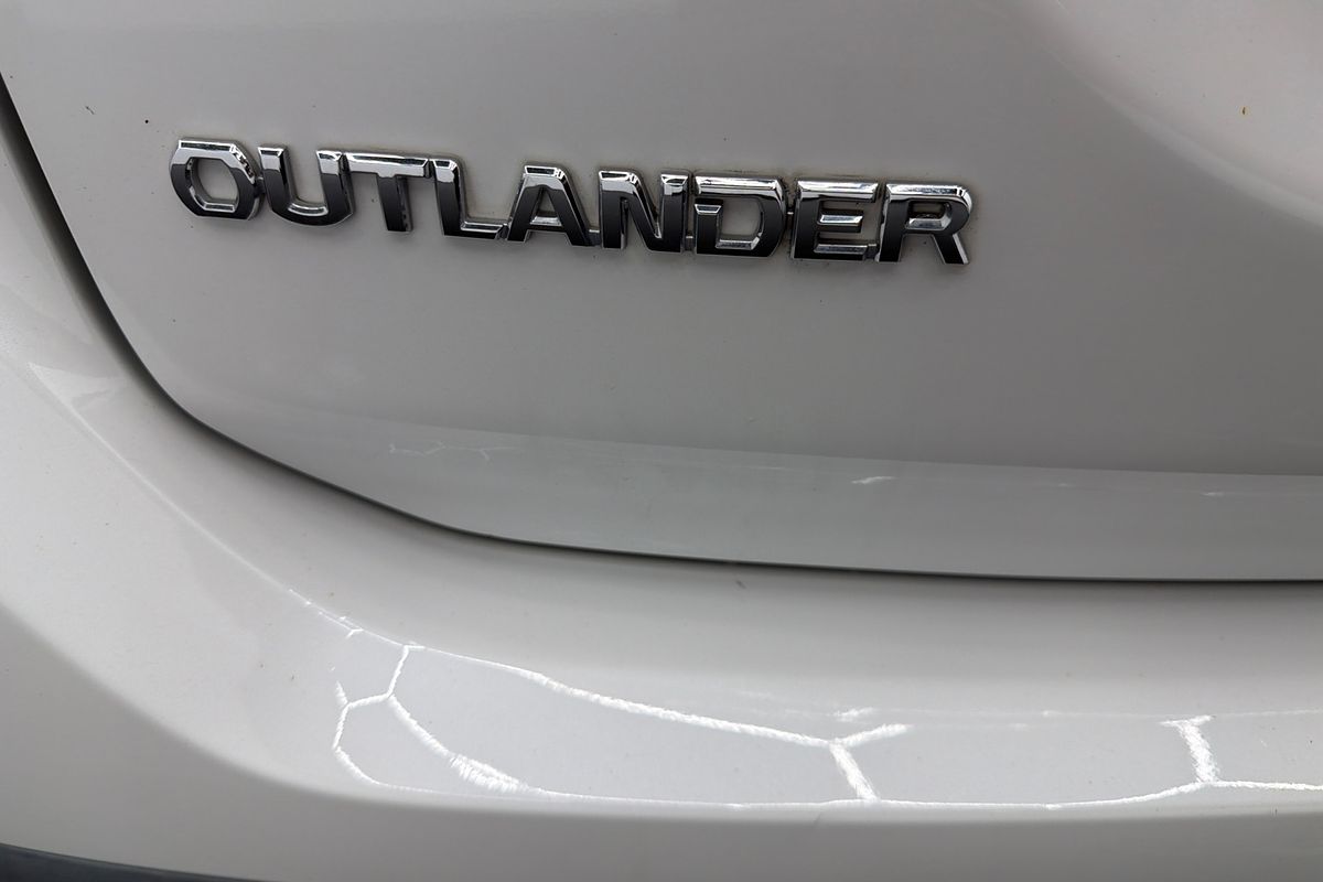 2016 Mitsubishi Outlander LS ZK