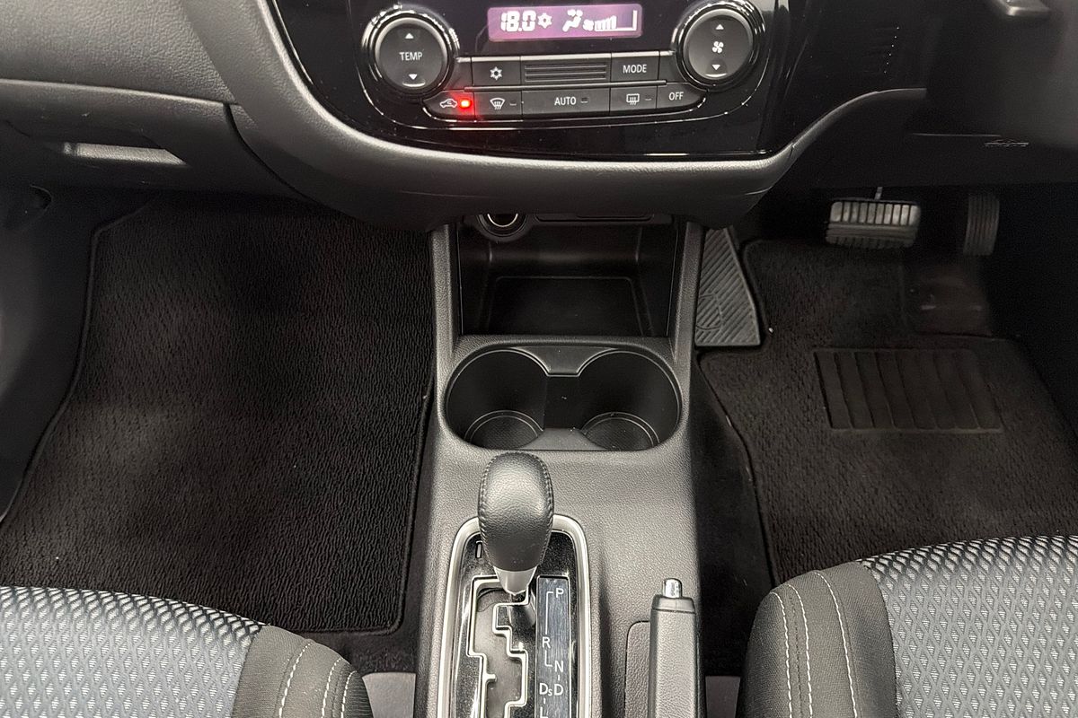 2016 Mitsubishi Outlander LS ZK