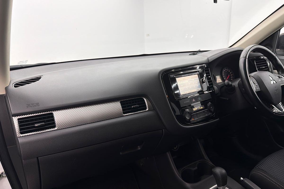 2016 Mitsubishi Outlander LS ZK