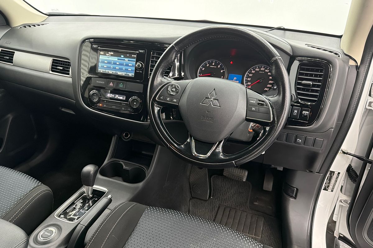 2016 Mitsubishi Outlander LS ZK