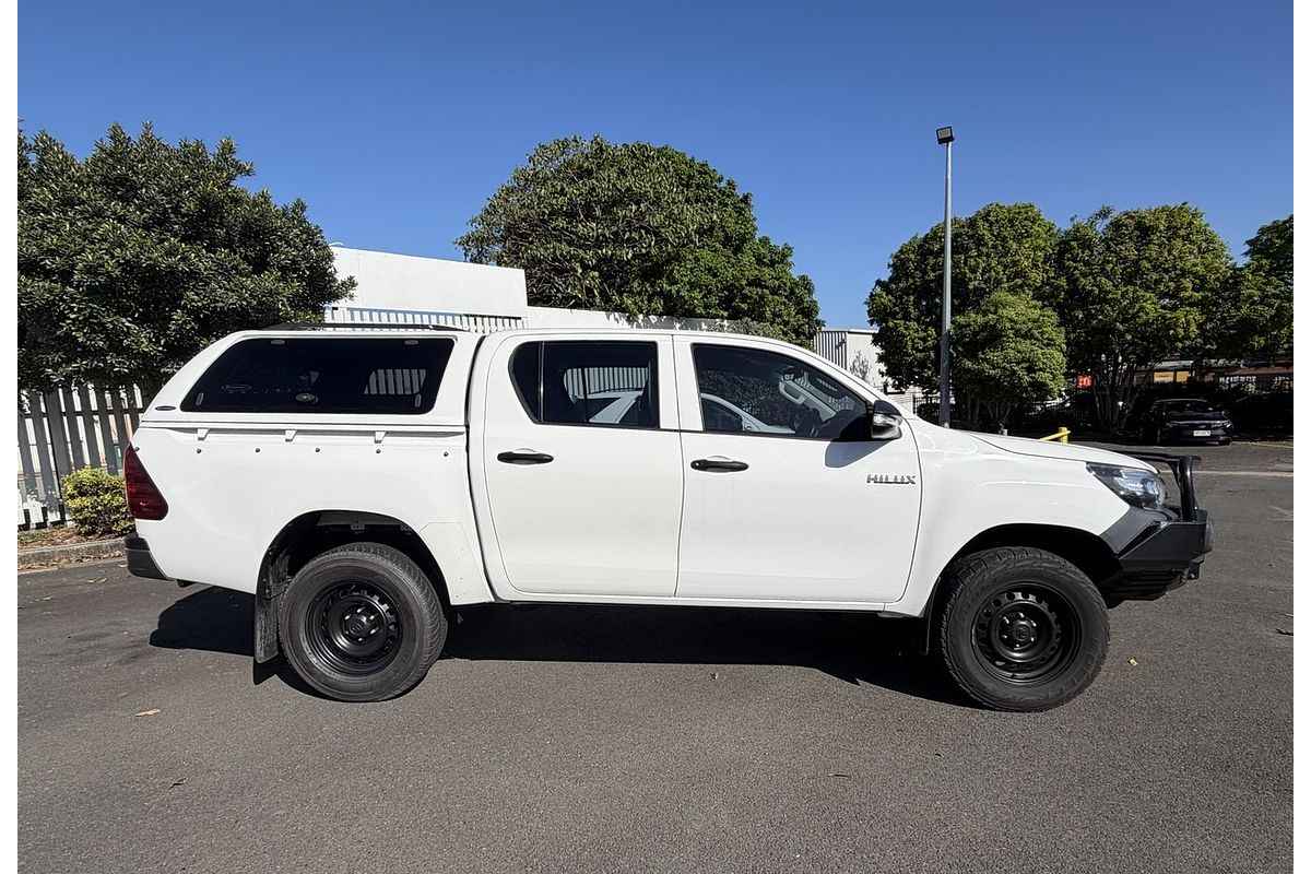 2017 Toyota Hilux Workmate GUN125R 4X4