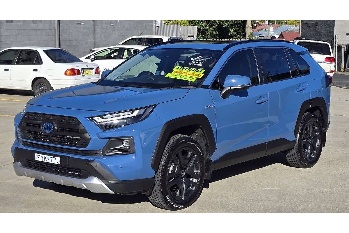 2024 Toyota RAV4 Edge AXAH54R