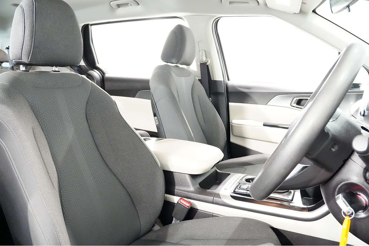 2023 Kia Carnival S KA4