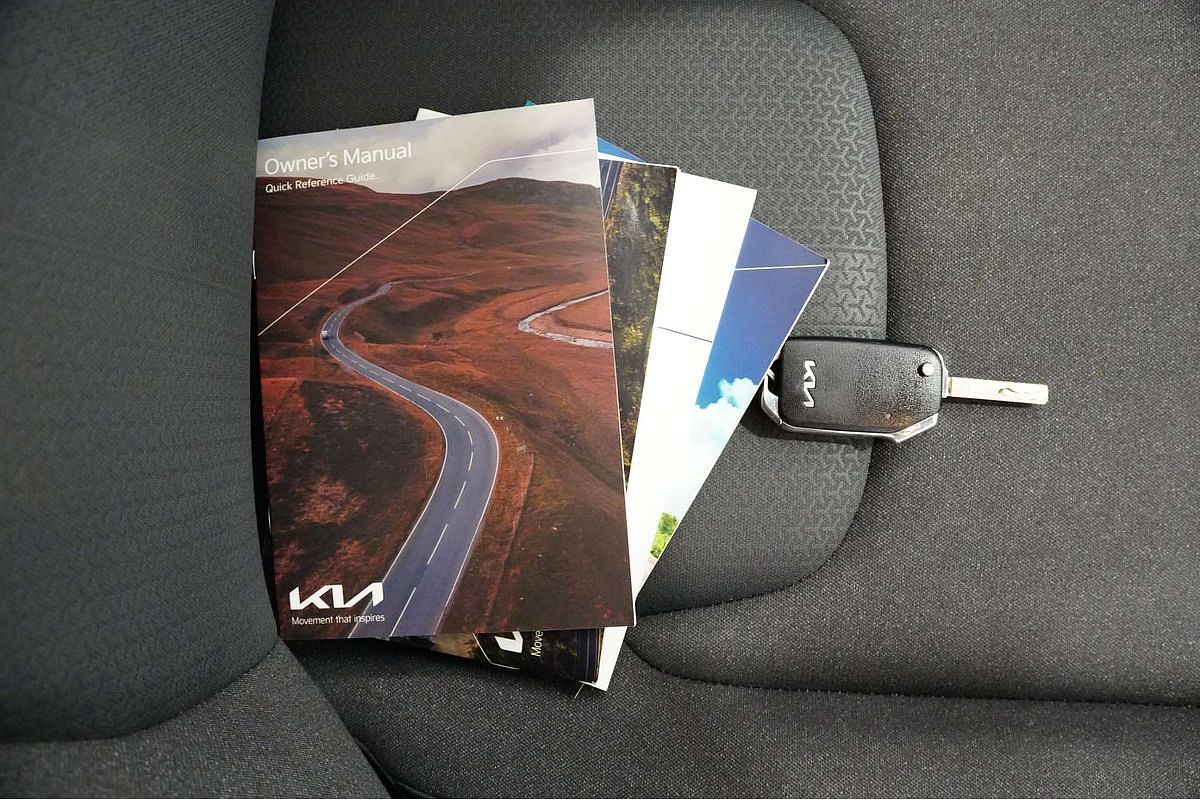 2023 Kia Carnival S KA4