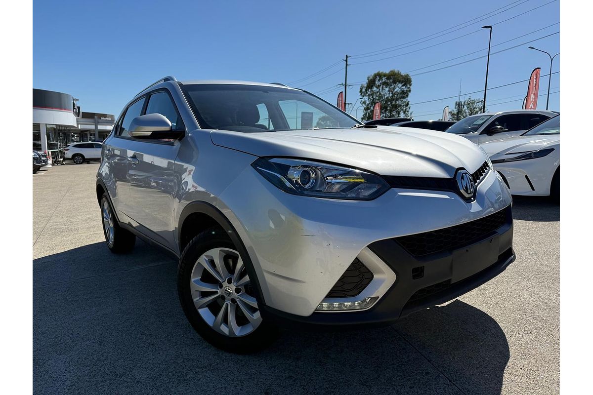 2017 MG GS Core SAS2