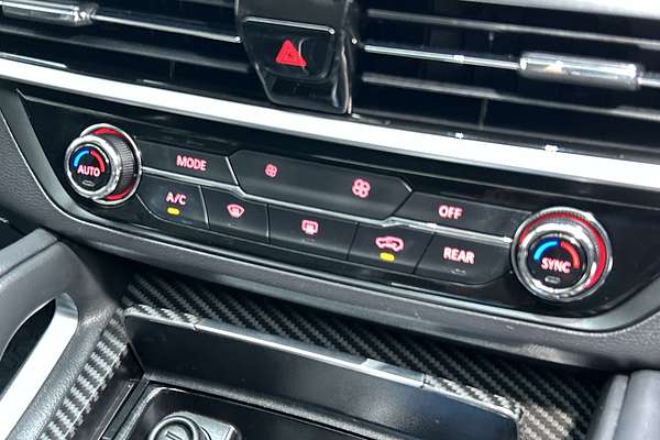 2022 LDV D90 Executive SV9A thumb-16