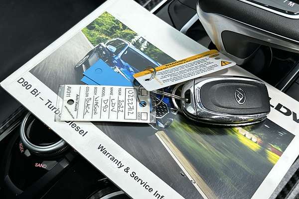 2022 LDV D90 Executive SV9A thumb-22