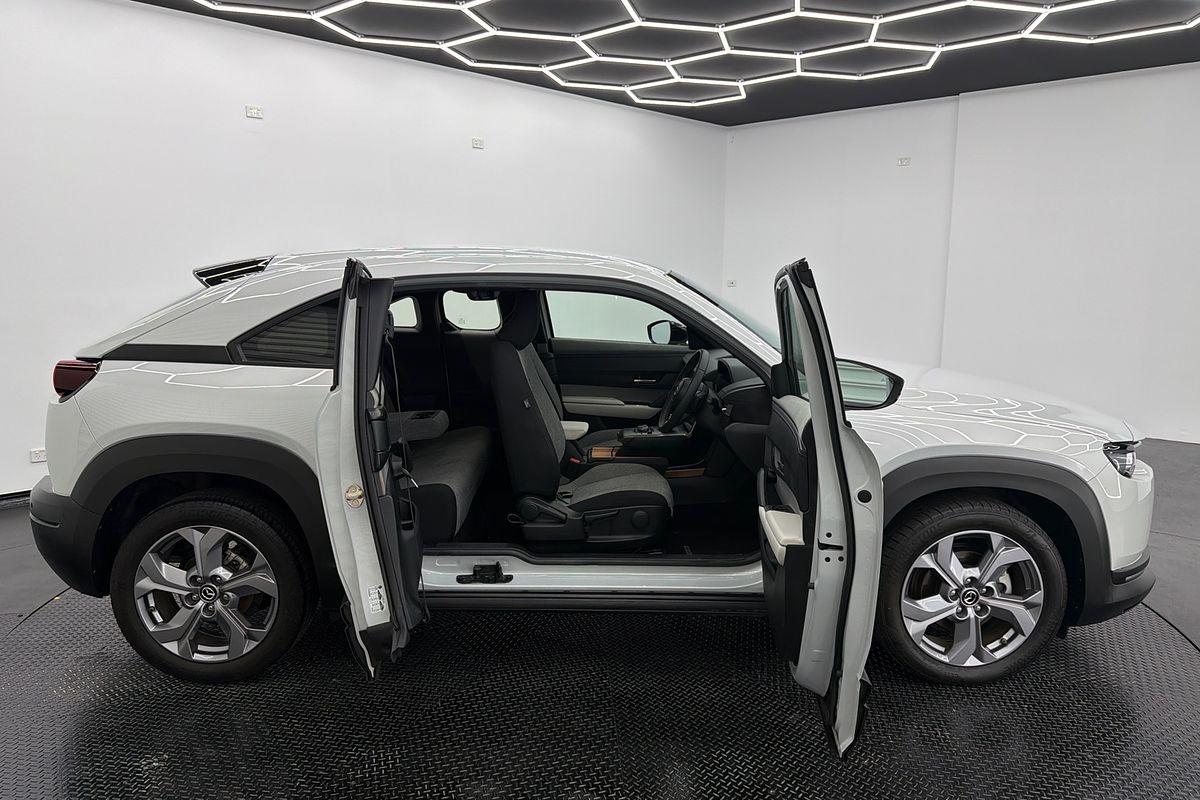 2022 Mazda MX-30 G20e Evolve DR Series