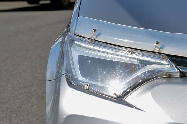 2018 Toyota RAV4 GX ZSA42R thumb-1