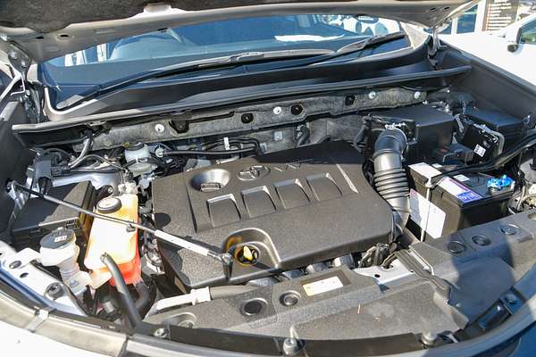 2018 Toyota RAV4 GX ZSA42R thumb-7