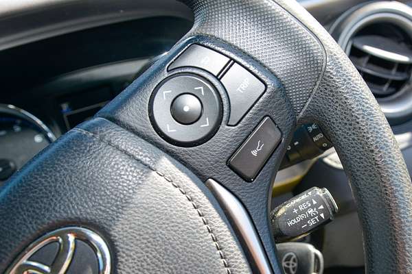 2018 Toyota RAV4 GX ZSA42R thumb-13