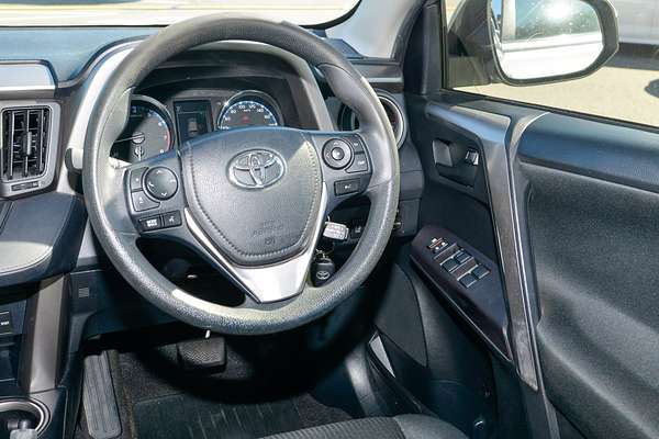 2018 Toyota RAV4 GX ZSA42R thumb-17
