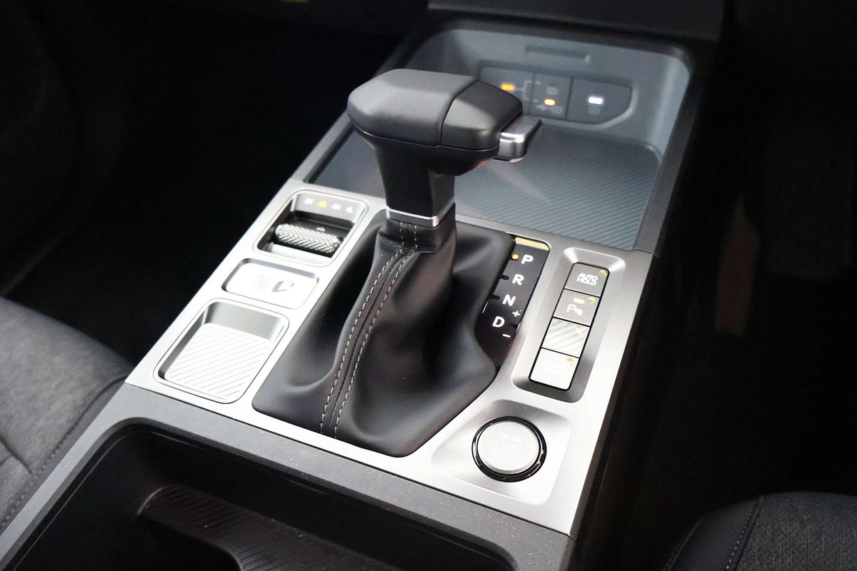 2025 Kia Tasman SX TK 4X4