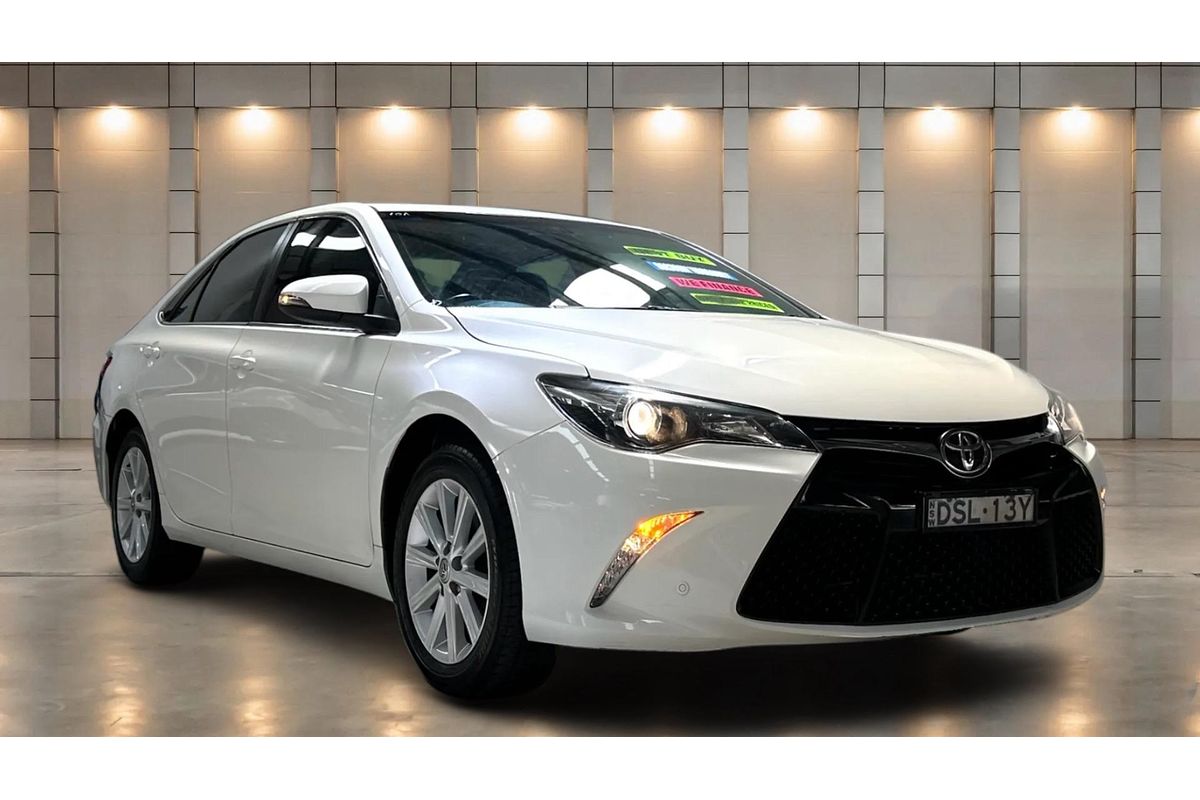 2017 Toyota Camry Atara S ASV50R