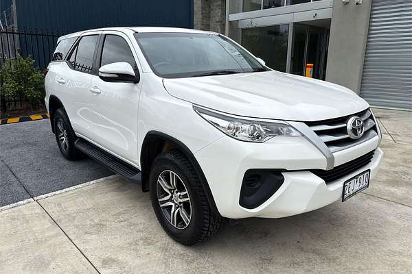 2016 Toyota Fortuner GX GUN156R