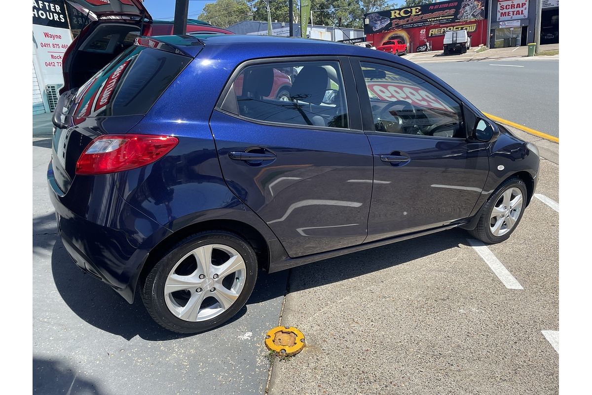 2013 Mazda 2 Maxx DE Series 2