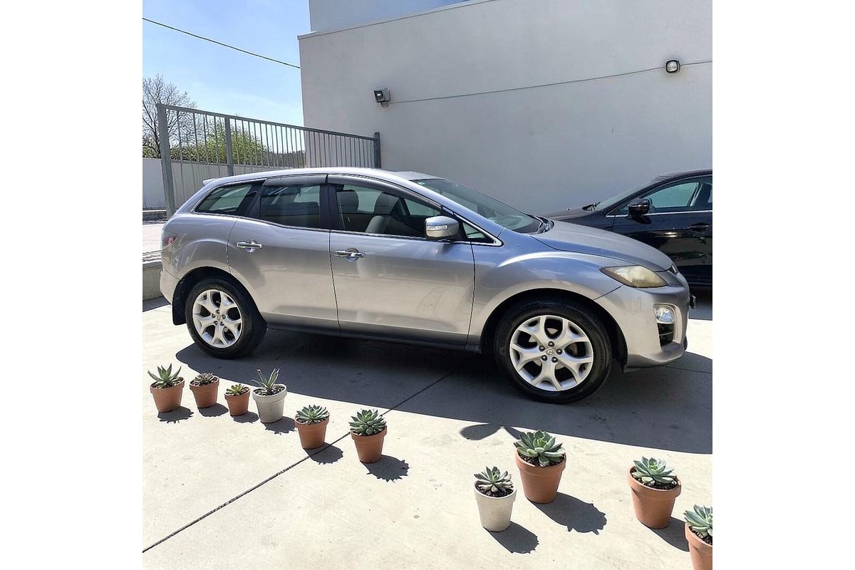 2011 Mazda CX-7 Luxury Sports ER Series 2