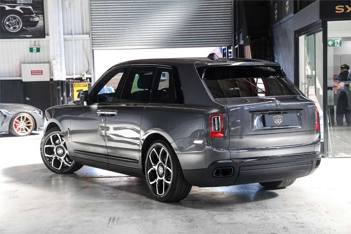 2023 Rolls-Royce Cullinan Black Badge RR31