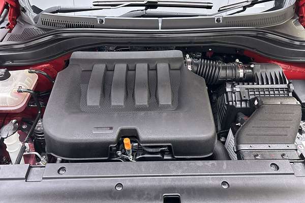 2023 Mahindra XUV700 thumb-10