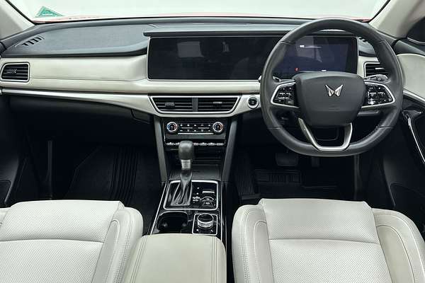 2023 Mahindra XUV700 thumb-19