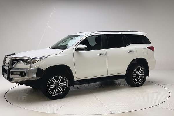 2019 Toyota Fortuner GXL GUN156R thumb-3