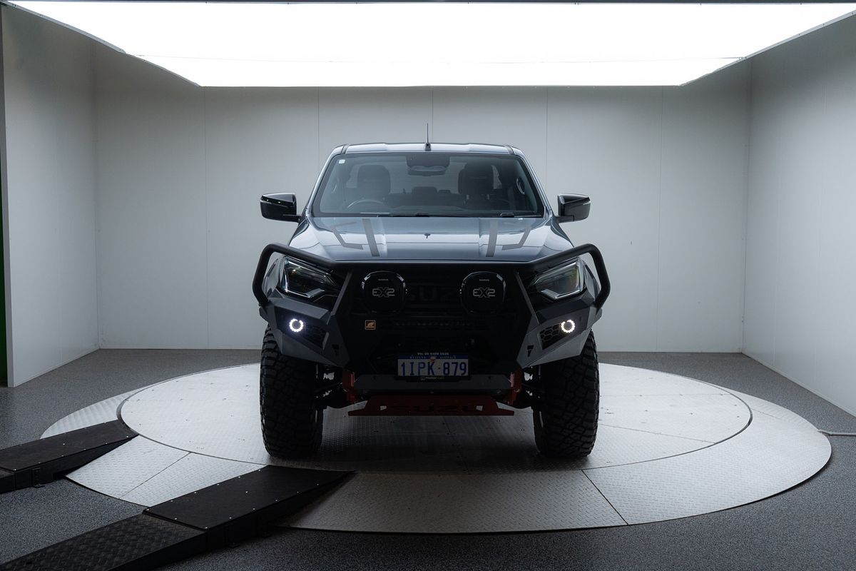 2025 Isuzu D-MAX BLADE 4X4