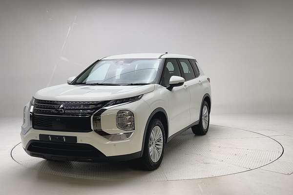 2023 Mitsubishi Outlander ES ZM thumb-5