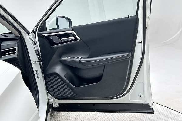 2023 Mitsubishi Outlander ES ZM thumb-18