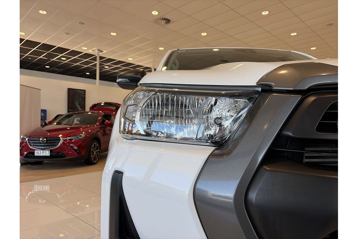 2022 Toyota Hilux SR GUN126R 4X4