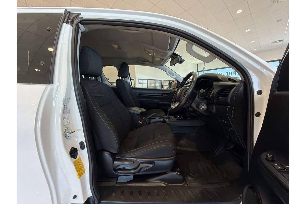 2022 Toyota Hilux SR GUN126R 4X4