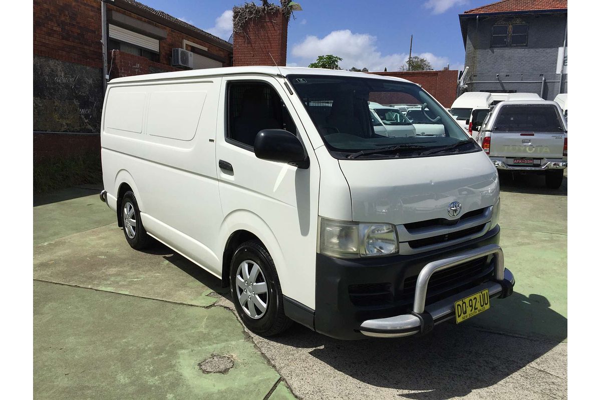 2009 Toyota Hiace LWB TRH201R MY07 UPGRADE