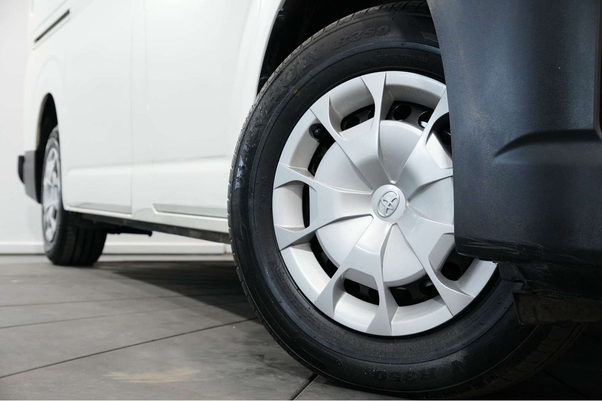 2022 Toyota Hiace GDH300R LWB