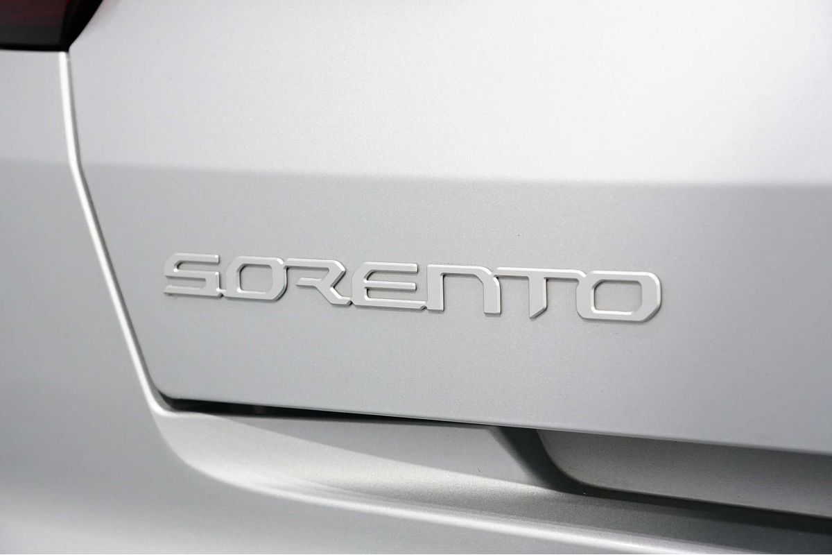 2022 Kia Sorento Sport MQ4