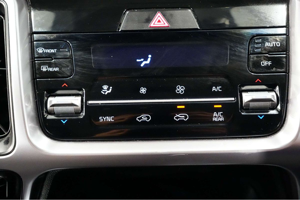 2022 Kia Sorento Sport MQ4