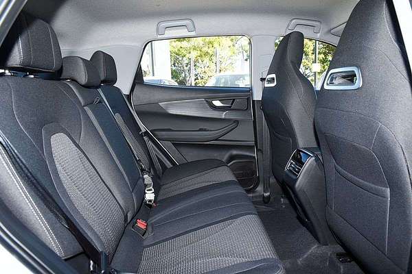 2026 Chery Tiggo 4 Urban thumb-13
