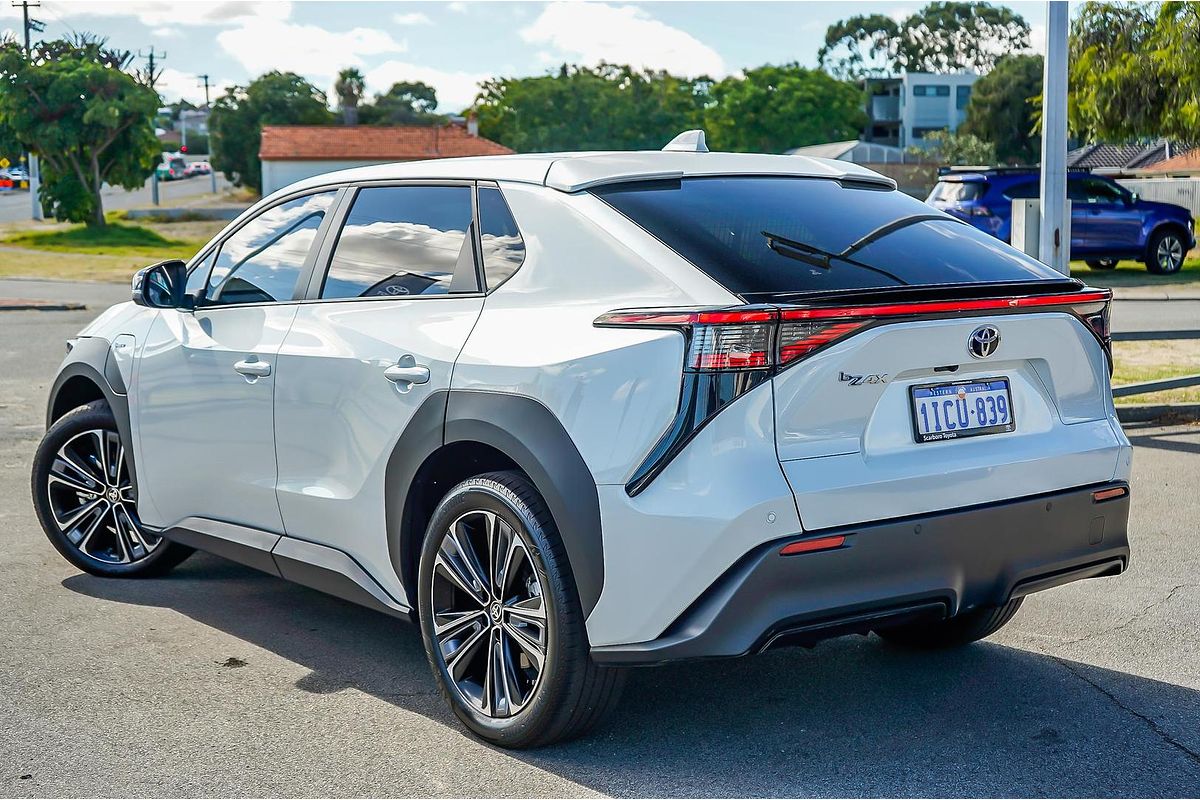 2024 Toyota bZ4X XEAM10R