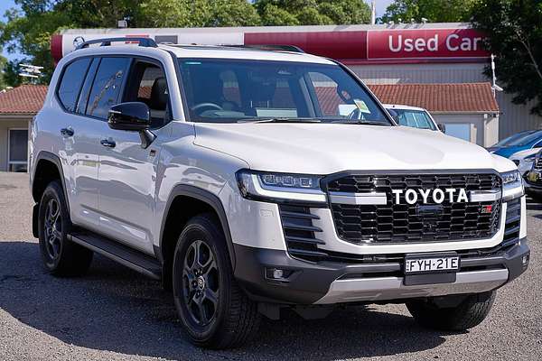 2026 Toyota Landcruiser GR Sport FJA300R