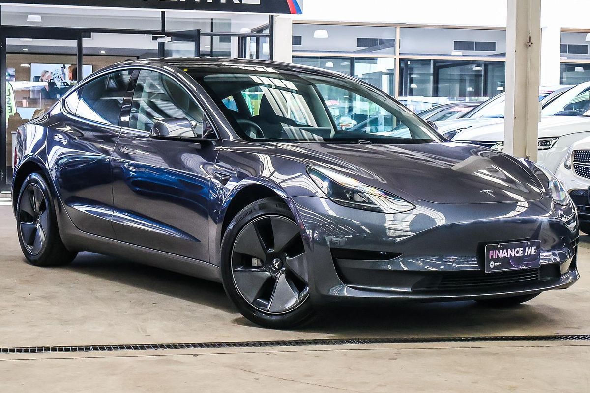 2022 Tesla Model 3 Rear-Wheel Drive