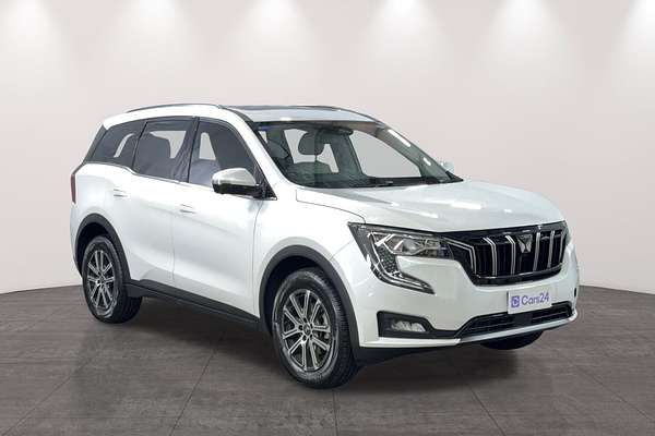 2024 Mahindra XUV700 AX7L