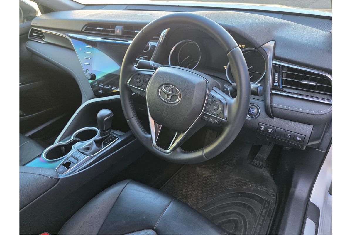 2020 Toyota Camry SX GSV70R