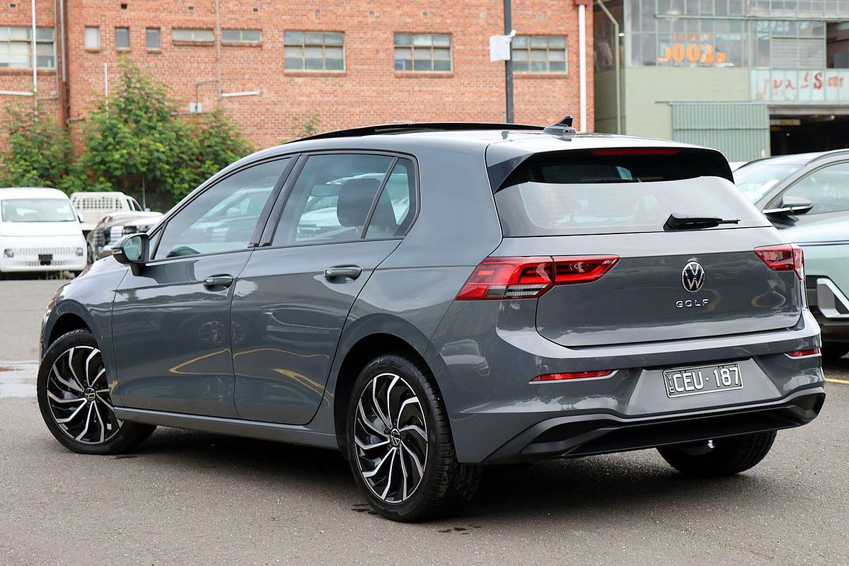 2022 Volkswagen Golf 110TSI Life 8