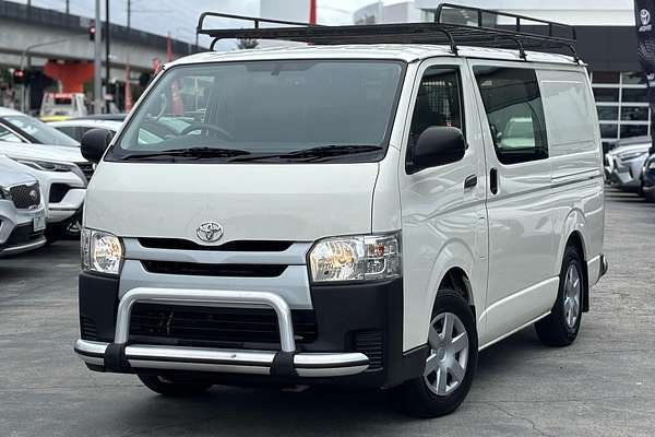 2017 Toyota Hiace TRH201R LWB