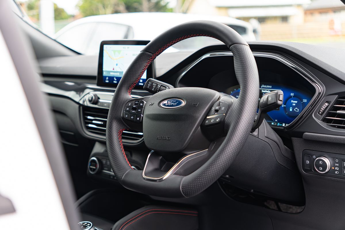 2022 Ford Escape ST-Line PHEV ZH