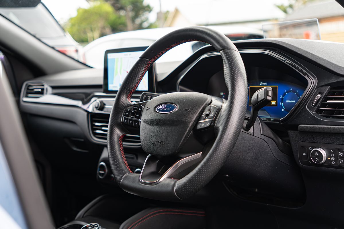 2020 Ford Escape ST-Line ZH