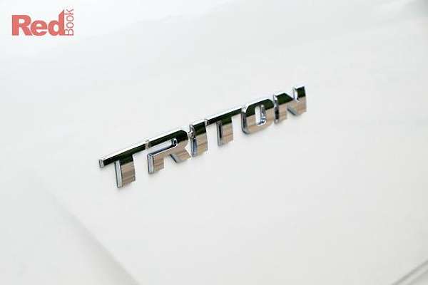 2026 Mitsubishi Triton GLX+ MV 4X4 thumb-9