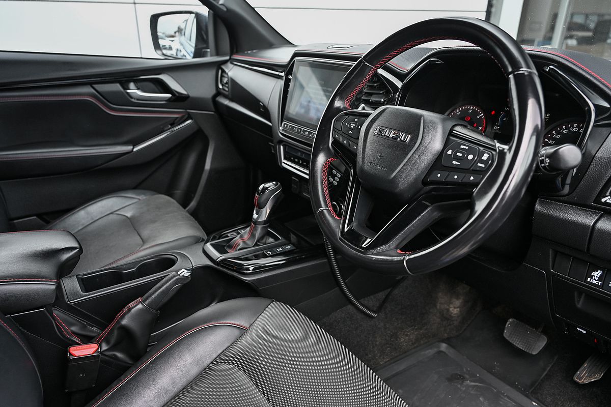 2022 Isuzu D-MAX X-TERRAIN 4X4