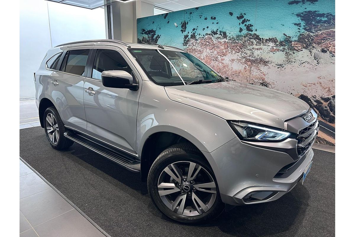 2024 Isuzu MU-X LS-T