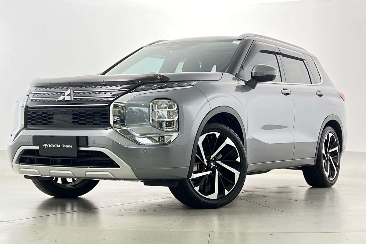 2023 Mitsubishi Outlander Exceed ZM